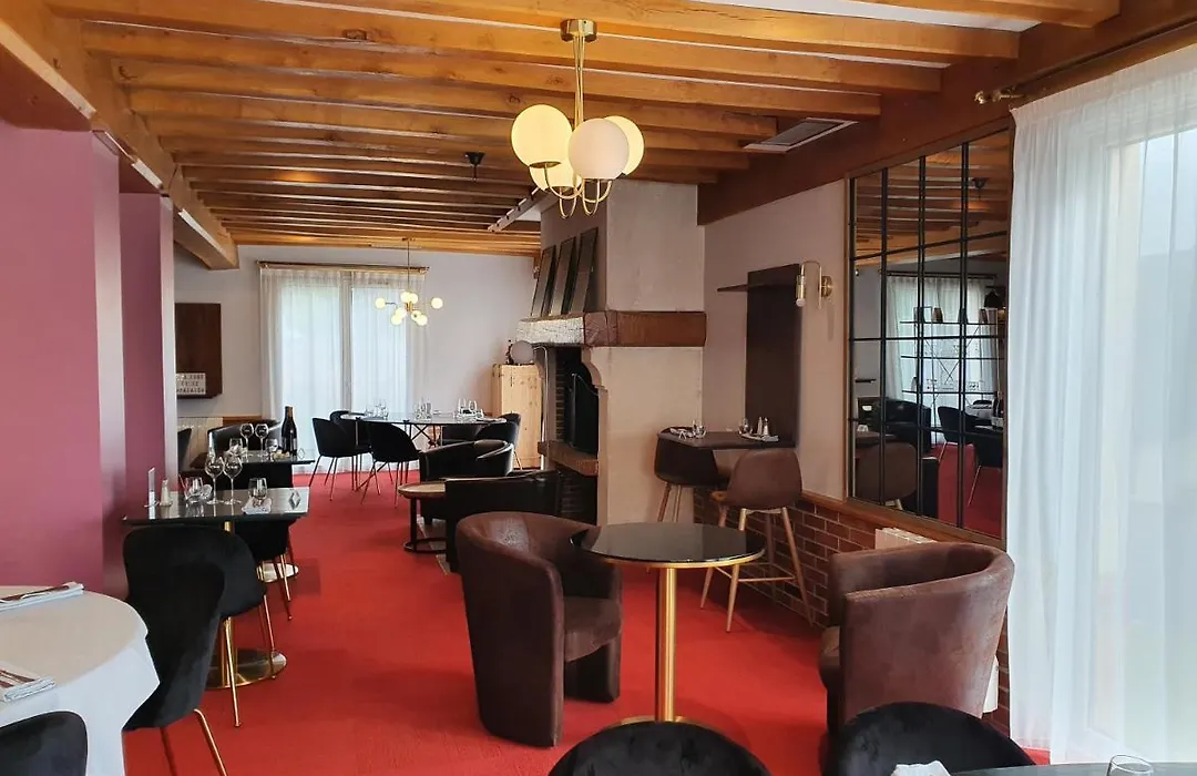 Logis Hôtel Restaurant La Paix-1